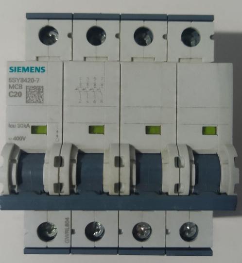 Siemens 5SY8420-7 Automaat C20 4-polig zekering 13 stuks, Doe-het-zelf en Bouw, Elektriciteit en Kabels, Zo goed als nieuw, Overige typen