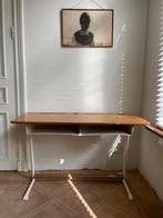 Vintage Retro Design Bureau / oude Schoolbank, Huis en Inrichting, Ophalen of Verzenden, Zo goed als nieuw, Bureau