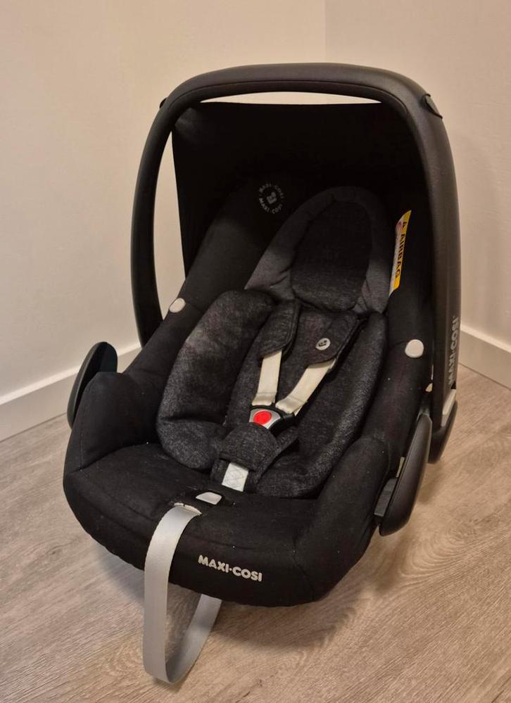 Maxi-Cosi pebble pro, familyfix one i-size en slaapzakje!, Kinderen en Baby's, Autostoeltjes, Zo goed als nieuw, Maxi-Cosi, Isofix