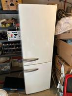 Miele KDN 12823 S koel-vriescombinatie Vrijstaand Wit, Elektronische apparatuur, Koelkasten en IJskasten, Ophalen, Gebruikt, 200 liter of meer