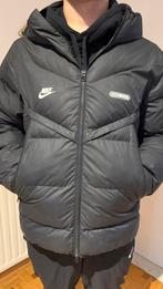 Winter Jas voor jongens, Maat 48/50 (M), Zwart, Nike, Ophalen of Verzenden