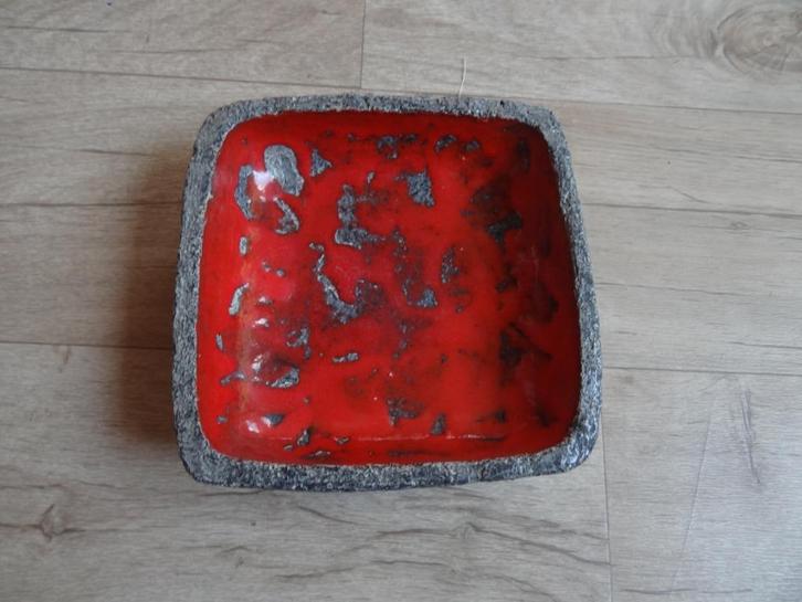 Keramische lava schaal, Antiek en Kunst, Antiek | Keramiek en Aardewerk, Ophalen of Verzenden