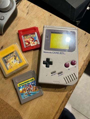 Gameboy + 3 games  beschikbaar voor biedingen