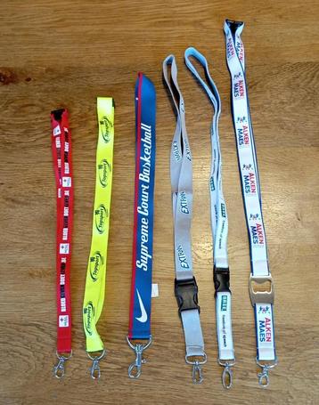 Set van 6 diverse lanyard sleutelhangers beschikbaar voor biedingen