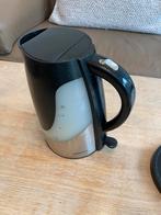 Grundig waterkoker 1,7 liter, 1 tot 2 liter, Ophalen, Zo goed als nieuw
