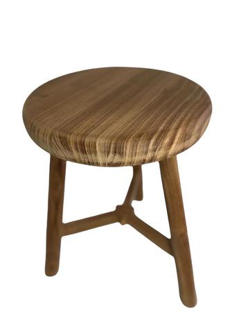 Tabouret en bois naturel