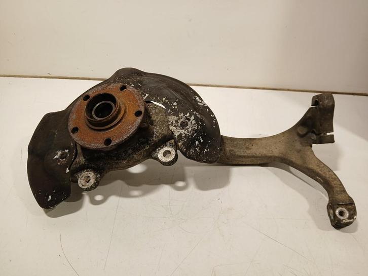 WIELNAAF LINKS VOOR Audi A6 Avant (C6) (11-2004/08-2011), Auto-onderdelen, Remmen en Aandrijving, Audi, Gebruikt