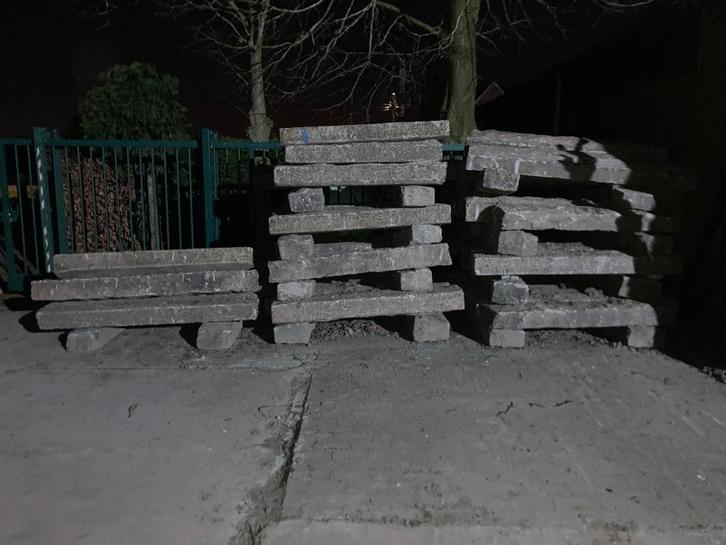 Arduinen boordstenen, Tuin en Terras, Bielzen en Borduren, Gebruikt, Biels, Natuursteen, Ophalen