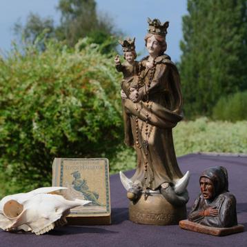 vierge à l'enfant couronnée ND du Rempart Namur