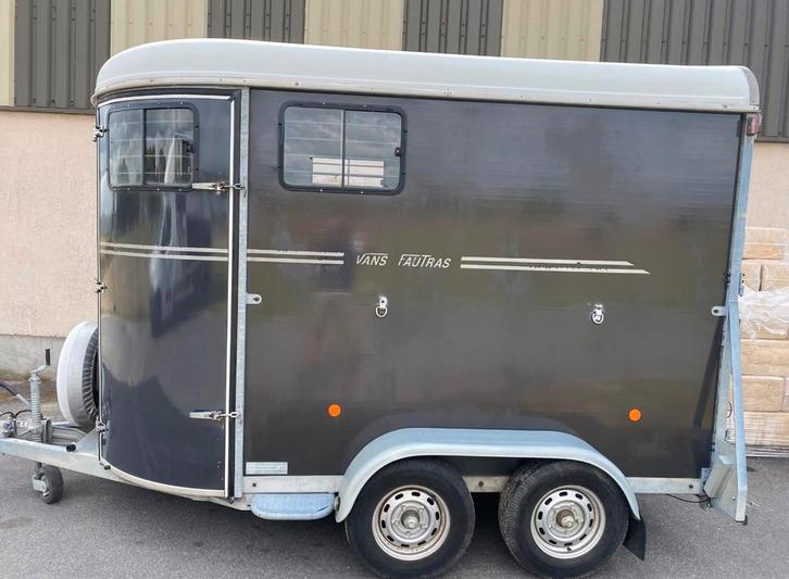 Fautras Oblic 2+  zadelkamer 2 p of 3 ponys 2013, Dieren en Toebehoren, Paarden en Pony's | Trailers en Aanhangwagens, Zo goed als nieuw