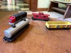 Speelgoed oud treintjes locomotief en wagons 67 j oud, Diversen, Ophalen