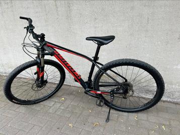 Mountainbike specialized beschikbaar voor biedingen