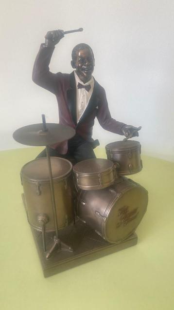 Le Monde Du Jazz Drummer beschikbaar voor biedingen