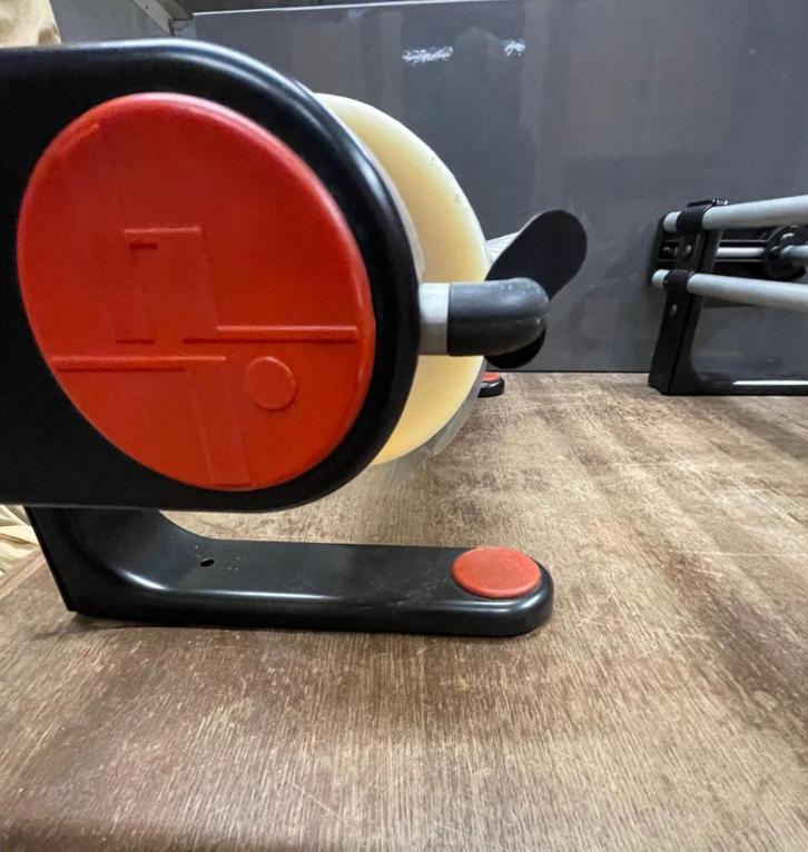 Papierrolhouder, Diversen, Cadeaupapier, Gebruikt, Ophalen