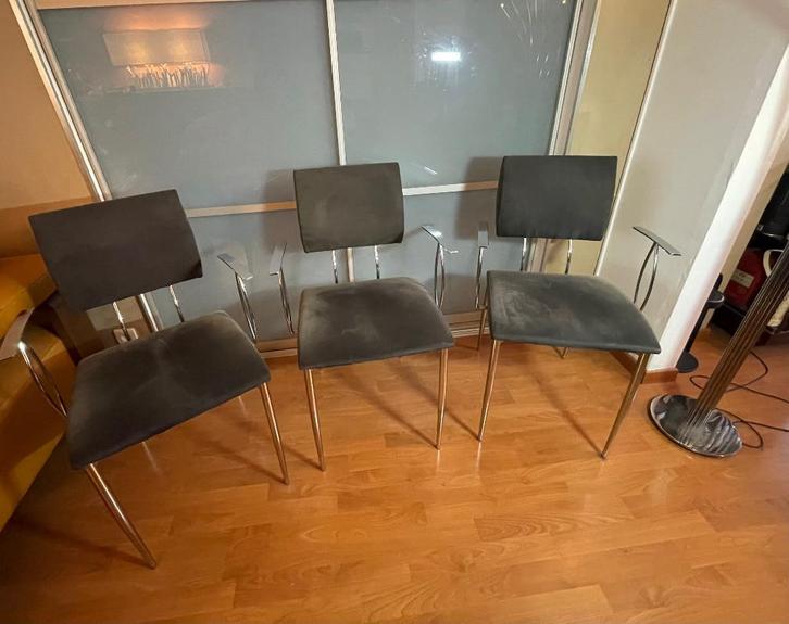 Chaises design épuré alcantara gris, Huis en Inrichting, Stoelen, Gebruikt, Vijf, Zes of meer stoelen, Metaal, Overige materialen