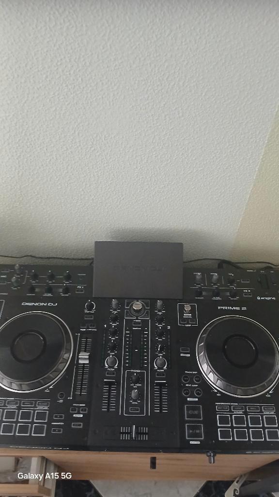 Dj controller denon prime 2, Muziek en Instrumenten, Dj-sets en Draaitafels, Zo goed als nieuw, Dj-set, Denon, Ophalen