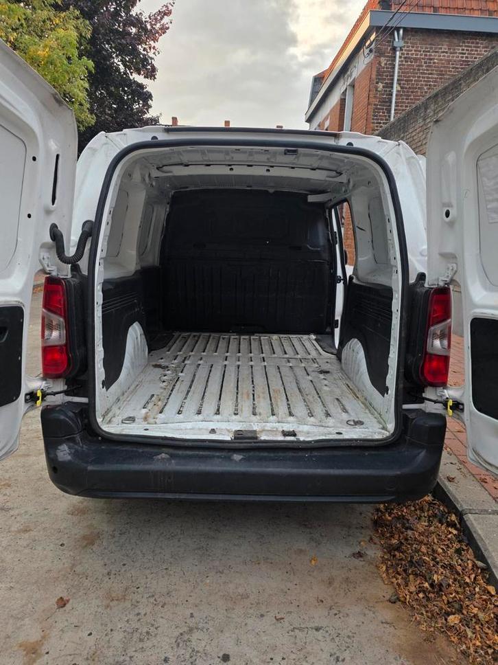 Camionette avec chauffeur 4.4m cube, Autos, Camionnettes & Utilitaires, Particulier, Enlèvement