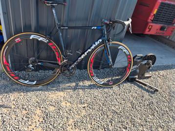 cervelo r3  jaar 2012 dura ace + smart rollen  beschikbaar voor biedingen