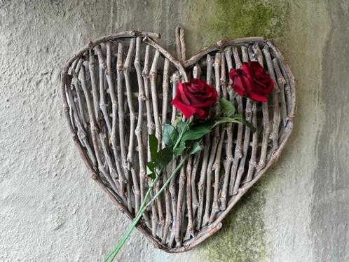 groot twijgen hart om mee te decoreren - binnen of buiten, Tuin en Terras, Tuinwanddecoratie, Zo goed als nieuw, Ophalen of Verzenden