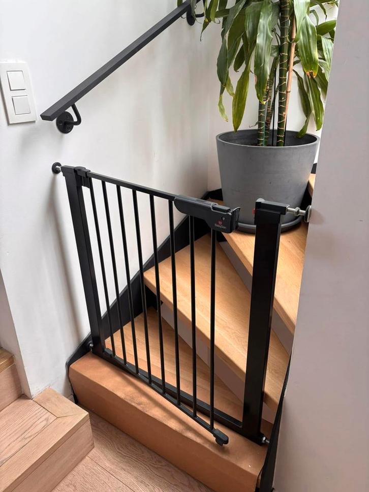 Baby Dan kinderveiligheidshek, Kinderen en Baby's, Traphekjes, Zo goed als nieuw, Ophalen