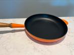 Gietijzeren koekenpan van Le Creuset, 28 cm kleur Volcanic, Gebruikt, Gietijzer, Ophalen of Verzenden, Keramische plaat