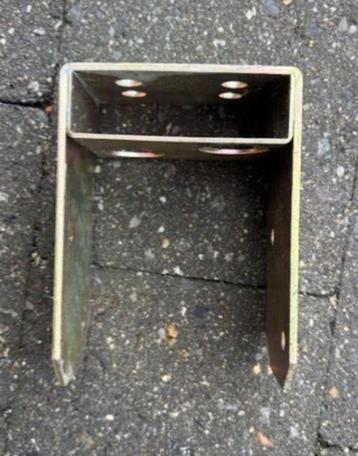 Platine fixe support poteau beschikbaar voor biedingen