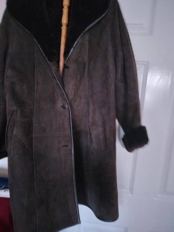 Warme bruine winterjas, Kleding | Dames, Jassen | Winter, Gedragen, Verzenden