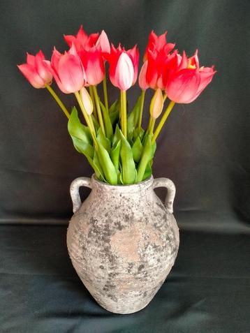 Real touch tulpen beschikbaar voor biedingen