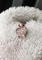 Zilveren hangertje, hartje, roze steentjes, Handtassen en Accessoires, Ringen, Ophalen, Roze