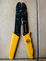 Handzaag, bougiesleutel en krimptang, Ophalen of Verzenden, Zo goed als nieuw