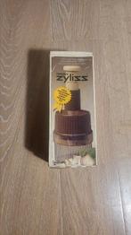 Zyliss Eazichop 2000 handhakselaar — Gemaakt in Zwitserland,, Ophalen of Verzenden, Zo goed als nieuw