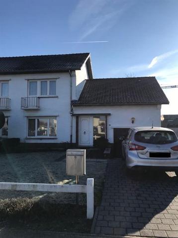 Huis te koop in Stevoort, 3 slpks beschikbaar voor biedingen