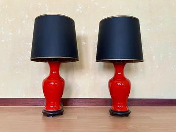 twee vintage nacht- tafellampen met kap (2x)