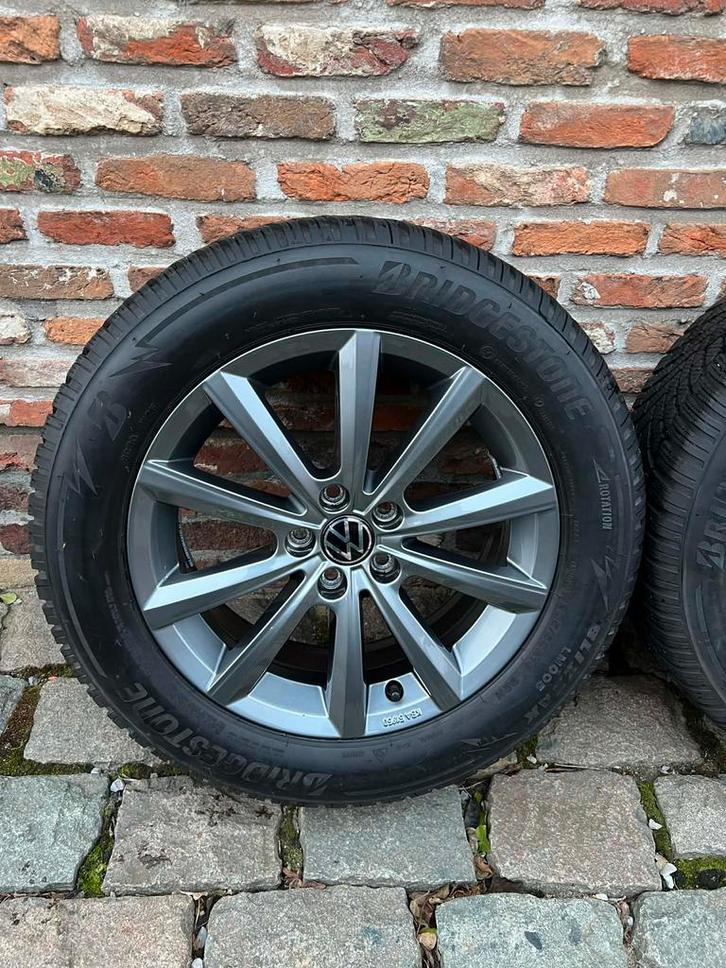 VW T-ROC “MERANO” WINTERSET 205/60/R16 BRIDGESTONE, Auto-onderdelen, Banden en Velgen, Banden en Velgen, Winterbanden, 16 inch
