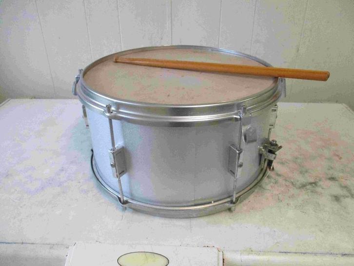 Trommels, Muziek en Instrumenten, Drumstellen en Slagwerk, Gebruikt, Ophalen of Verzenden