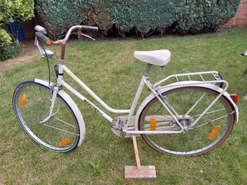Damesfiets Mercury beschikbaar voor biedingen