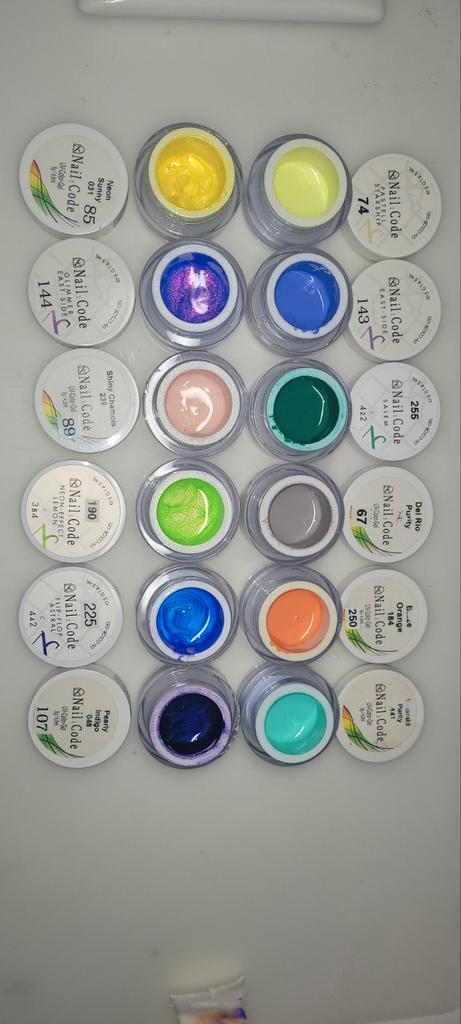 Nagelgels- kleuren en glitters te koop van Nailcode, Handtassen en Accessoires, Uiterlijk | Cosmetica en Make-up, Zo goed als nieuw