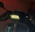 Led smoke koplamp vespa sprint, Fietsen en Brommers, Ophalen, Zo goed als nieuw, Koplamp, Vespa