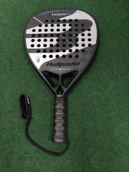Bullpadel Hack 03, Sport en Fitness, Padel, Zo goed als nieuw, Padelracket, Ophalen of Verzenden