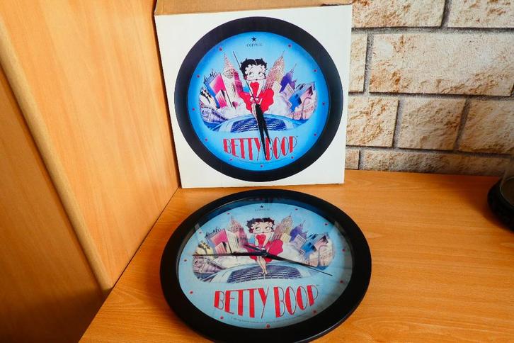 Betty Boop Vintage 1994 gesigneerde zwarte ronde klok, Verzamelen, Beelden en Beeldjes, Nieuw, Mens, Ophalen of Verzenden