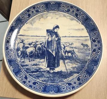 2 blauw-witte decoratieve borden beschikbaar voor biedingen