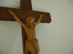 klein christus beeldje massief hout corpus houtsnijwerk, Antiek en Kunst, Antiek | Religieuze voorwerpen, Ophalen of Verzenden