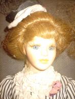 Poupée musicale en porcelaine parfaite état, Collections, Enlèvement, Comme neuf, Poupée