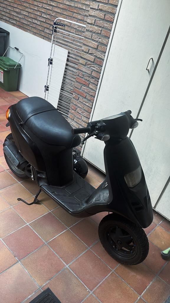 Piaggio Typhoon 70cc, Fietsen en Brommers, Snorfietsen en Snorscooters, Zo goed als nieuw, Piaggio, Tweetakt, Ophalen