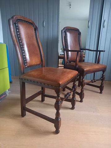 Eiken eetkamer stoelen. beschikbaar voor biedingen