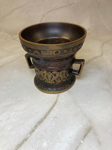 Mortier en bronze inspiré des modèle néerlandais beschikbaar voor biedingen