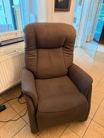 Suède elektrische relaxzetel met uitstapfunctie, Huis en Inrichting, Fauteuils, Ophalen, Zo goed als nieuw, Stof