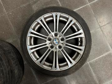 BMW styling 220M 18” met winterbanden beschikbaar voor biedingen