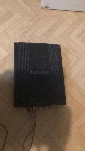 Autoradio versterker Kenwood beschikbaar voor biedingen