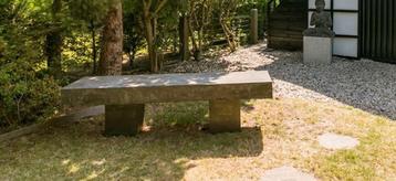 Tuinbank natuurstreen beschikbaar voor biedingen